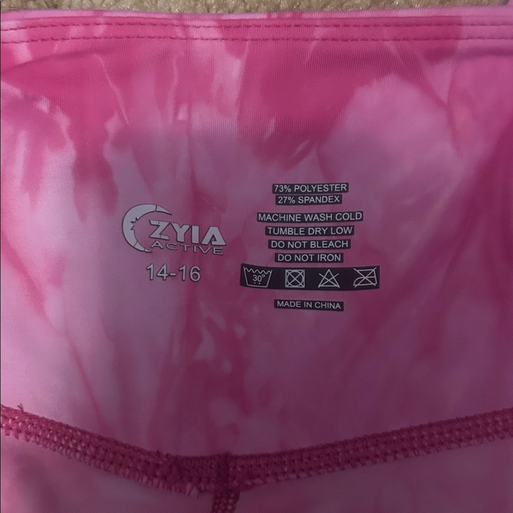 Fuchsia Hendrix Mesh Light n Tight Hi-Rise Capri 20" (14-16) - Picture 3 of 3